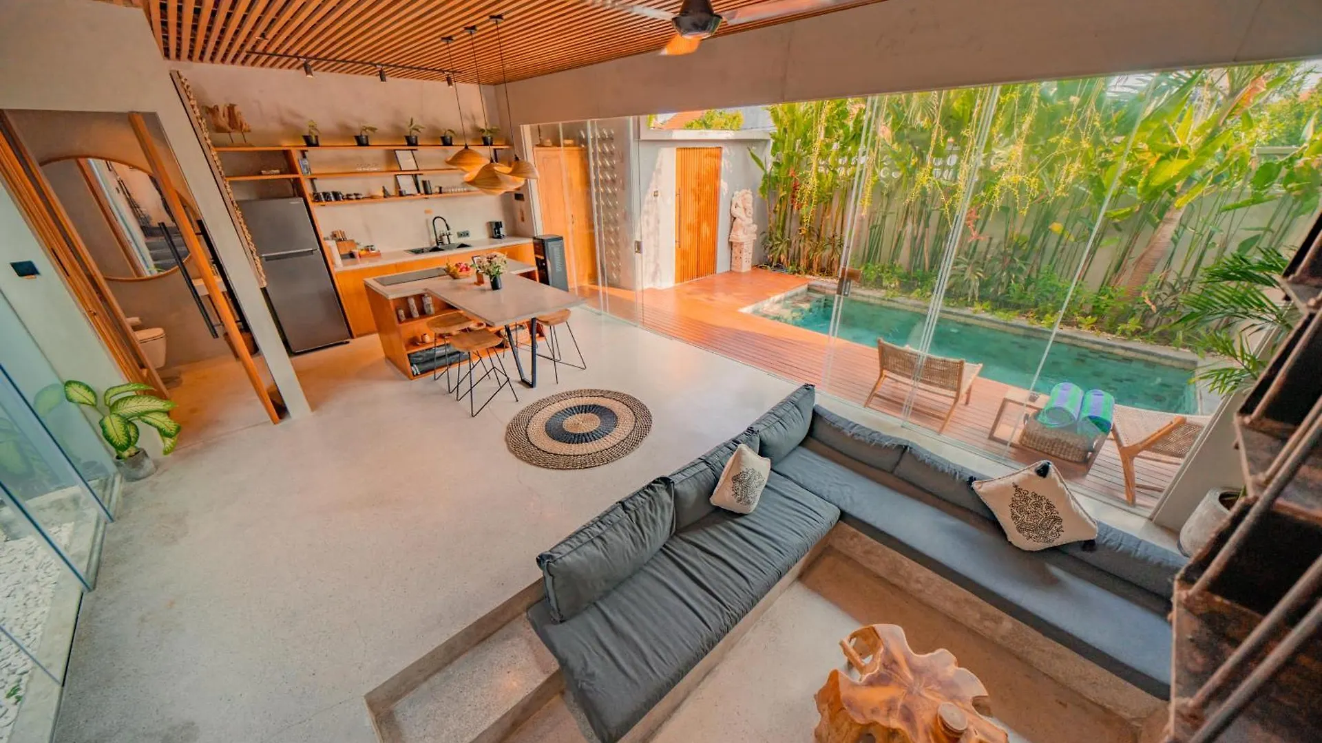 Villa 2 Bedroom 5Min Walk To Berawa Beach And Finns Beach Club Canggu