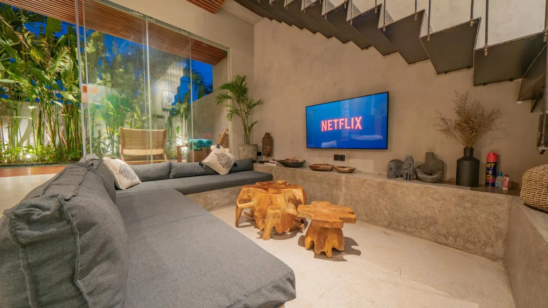 2 Bedroom 5Min Walk To Berawa Beach And Finns Beach Club Canggu  Villa