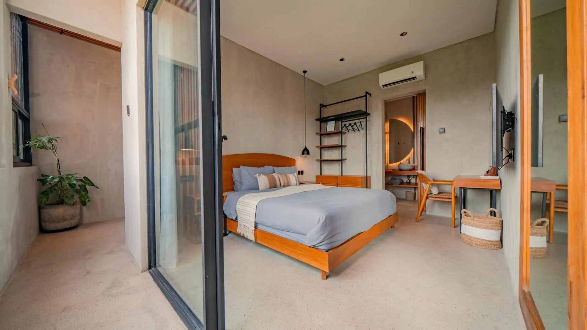 Villa 2 Bedroom 5Min Walk To Berawa Beach And Finns Beach Club Canggu